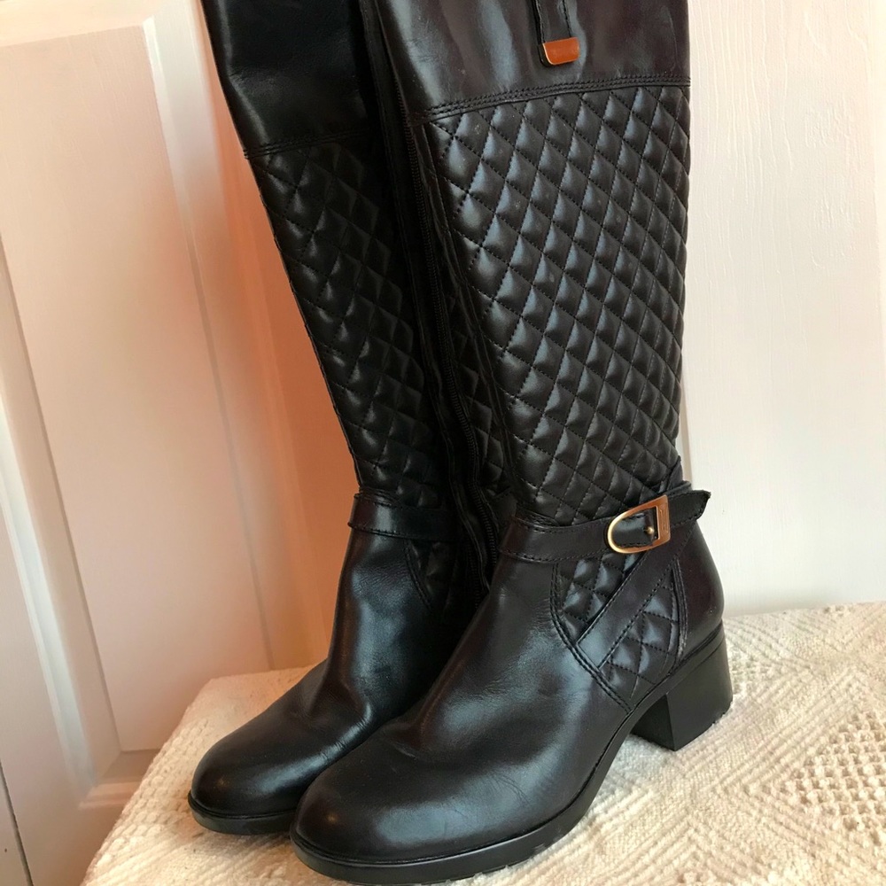 Bandolino Quilted boots